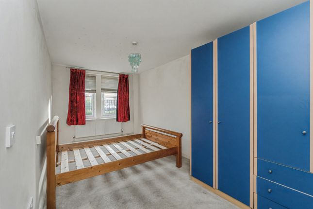 16, Parish Walk, Radcliffe photo 3