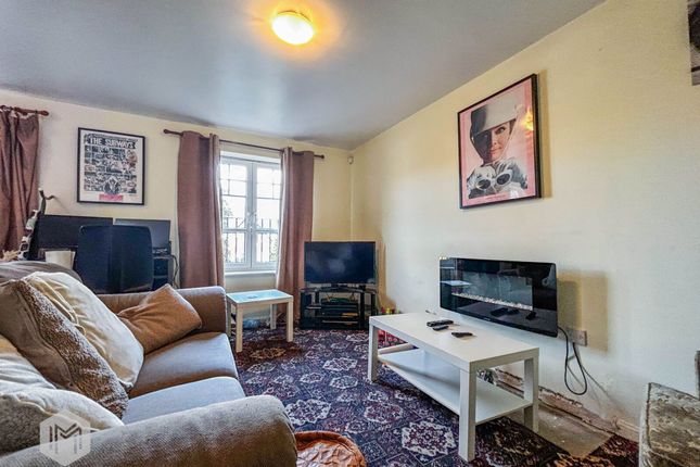 5 Dixon Green Drive, Bolton photo 2