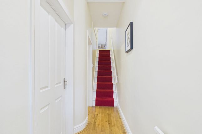 106 Queen Street, Barry photo 2