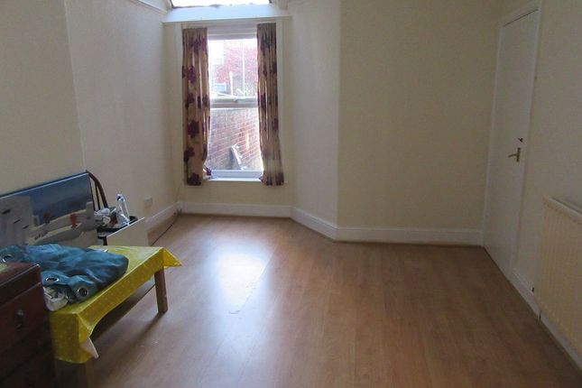 13, Carlton Street, Manchester photo 3