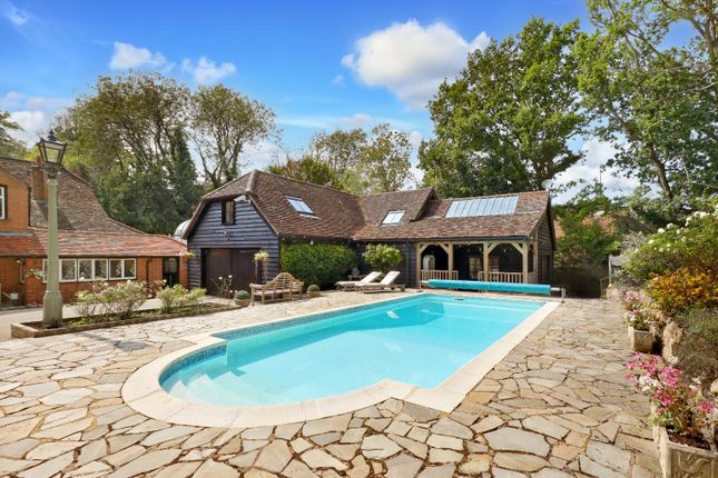 Mill House, 30 Hedgerley Lane, Buckinghamshire photo 3