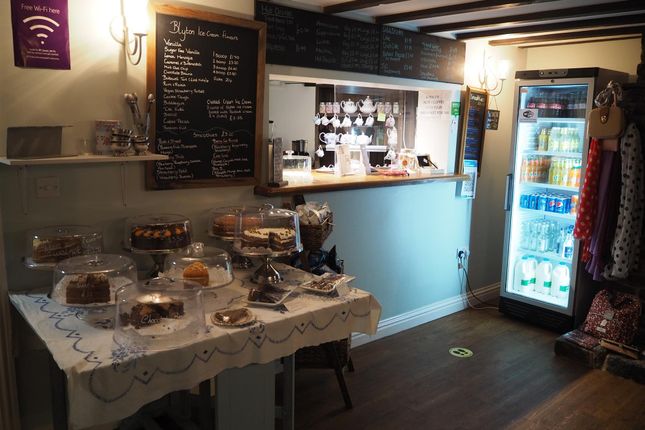 Thumbnail Restaurant/cafe for sale in Cafe &amp; Sandwich Bars LN1, Sturton By Stow, Lincolnshire