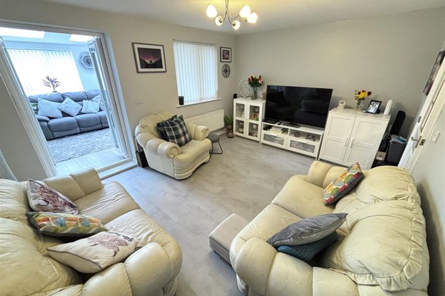 48, Esh Wood View, Ushaw Moor photo 3