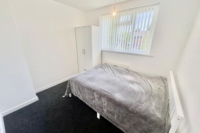 Room 2, Nottingham photo 2