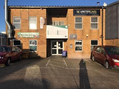 Office to let in Wren Industrial Estate, Coldred Road, Parkwood, Maidstone, Kent