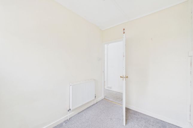 Flat 3, North Beach House The Norton, Tenby photo 4
