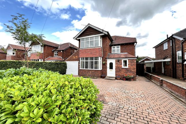Thumbnail Detached house for sale in Brookfield Avenue, Poynton, Stockport