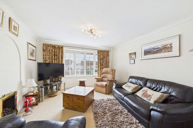 12 Crooklands, Workington photo 2