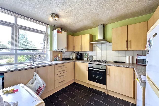 3, Neville Court, Washington photo 5