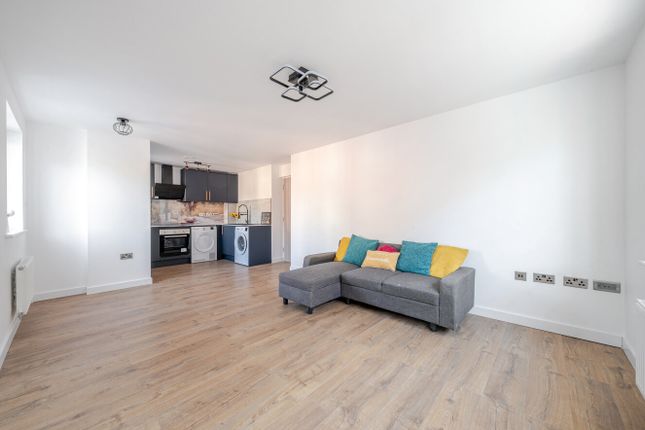 23, Craigbank Court, Hampshire photo 4