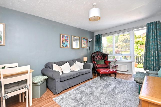 45, Kirkstall Close, Eastbourne photo 5