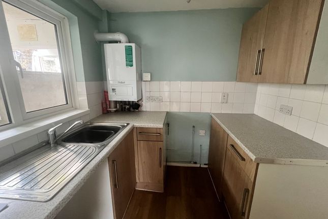 Flat 1 Madge Court, Tavistock photo 3