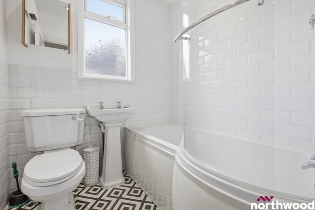 Flat 145, Springfield Road, Chelmsford photo 3