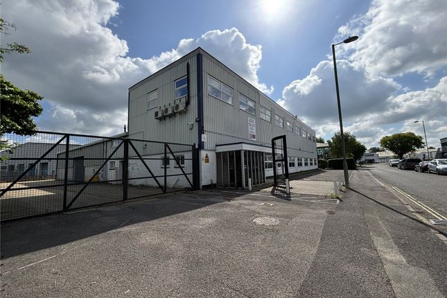 Light industrial to let in School Close, Chandler's Ford, Eastleigh, Hampshire