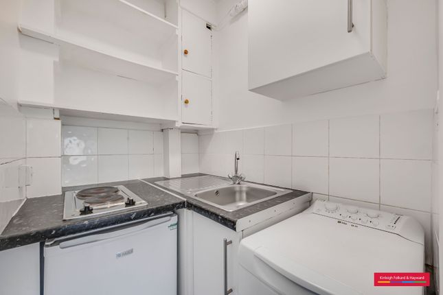 20 Romney Court,, Shepherds Bush Green, London photo 4