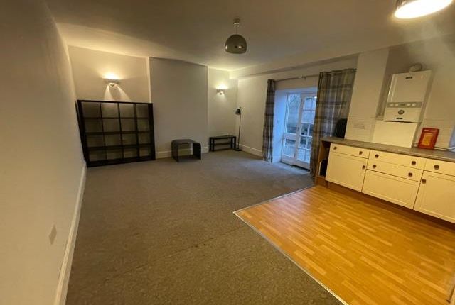 Flat to rent in Granby Hill, Bristol