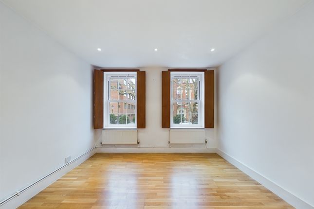 Hortensia Road, London photo 3