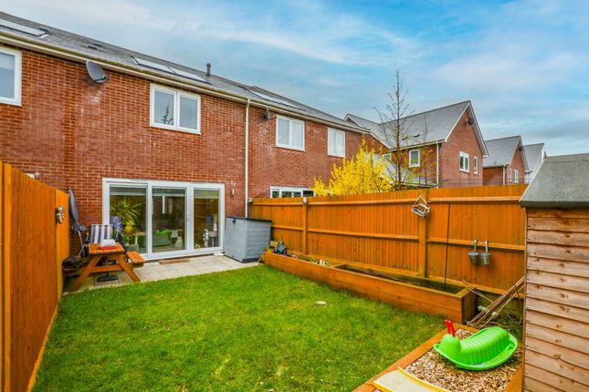 34, Cornflower Crescent, Polegate photo 2