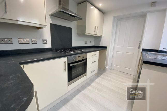 14, Lake Road, SOUTHAMPTON photo 2