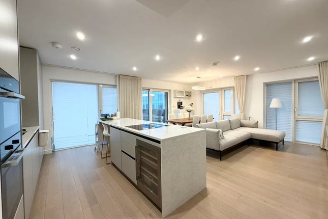 Tierney Lane, London photo 3