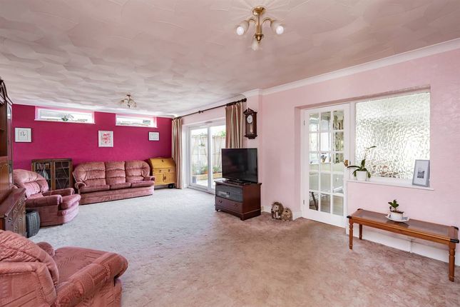 32, Dargate Road, Whitstable photo 2