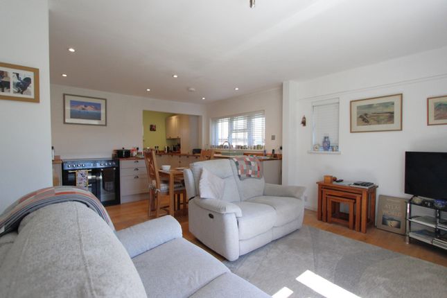 16, Kings Close, Deal photo 3