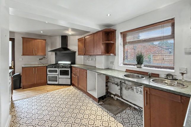 2 Tansley Road, Manchester photo 3