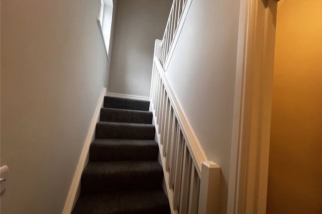 Flat at Greenwood House, 28, The Green, Pembrokeshire photo 3