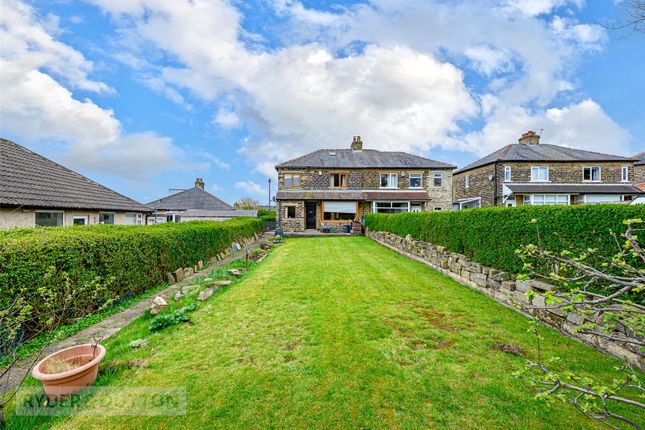 6, Moorlands Drive, West Yorkshire photo 2