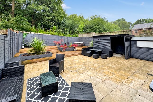 52, Philip Clarke Drive, Stoke-on-Trent photo 2