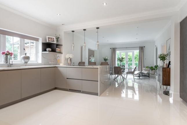 3, Percival Close, Oxshott photo 2