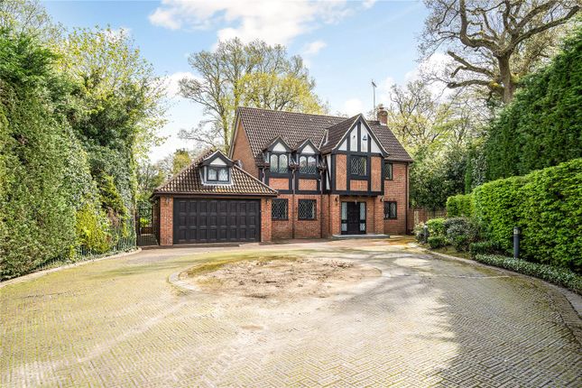 Thumbnail Detached house for sale in Ducks Hill Road, Northwood, Middlesex