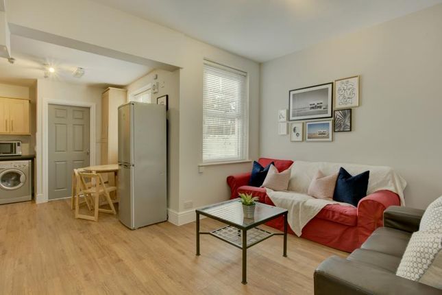 203, Monks Road, Exeter photo 3
