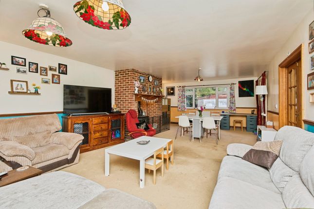1, Bramcote Avenue, Nottingham photo 3