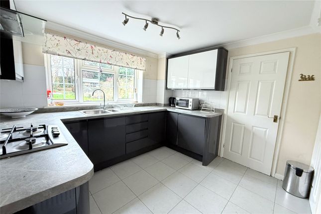 43, Palairet Close, Bradford On Avon photo 3