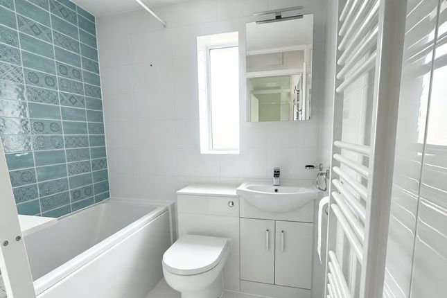 46, Nalders Road, CHESHAM photo 4