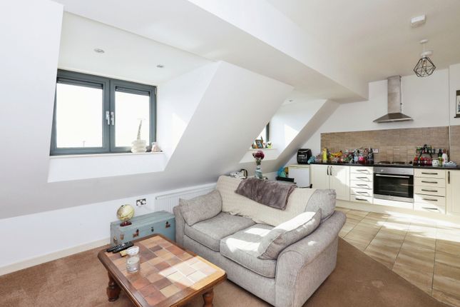 Flat for sale in White Lane, Sheffield, South Yorkshire