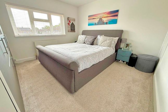 7, Borders Way, Houghton Regis photo 4