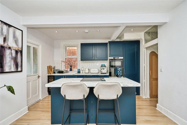 63, Grange Road, Isle of Wight photo 4