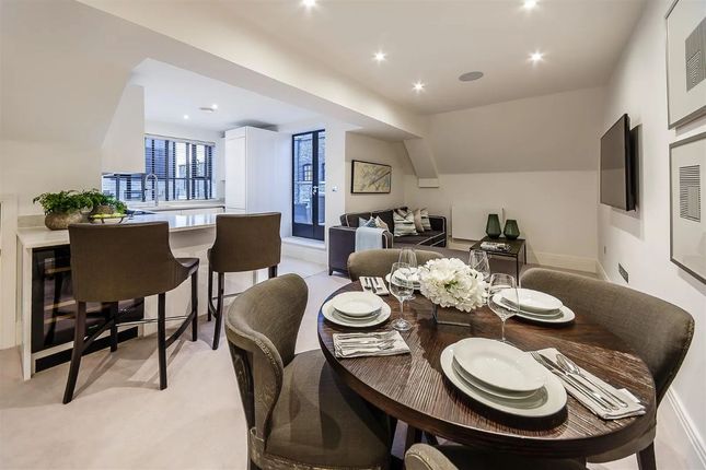 Penthouse to rent in Oxford Penthouse, Palace Wharf, Rainville Road, London