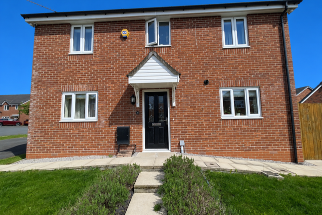 28, Benedict Drive, Normoss photo 2