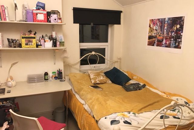 Room to rent in Heeley Road, Birmingham