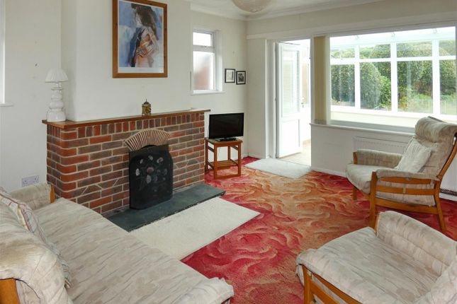 48, Fircroft Crescent, Rustington photo 2