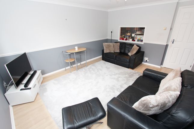 6, Heathlee Road, Crayford photo 4