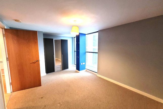 Flat to rent in 26 Pall Mall, City Centre