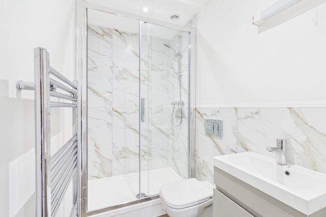 Flat 18, Dowty Lofts, Cheltenham photo 4