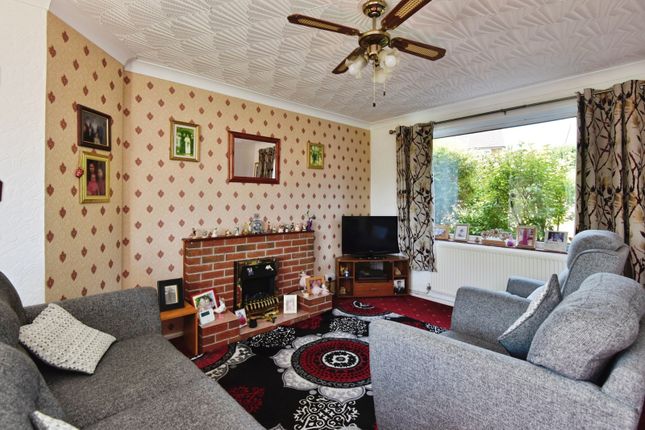 9, Grayling Willows, Crewe photo 4