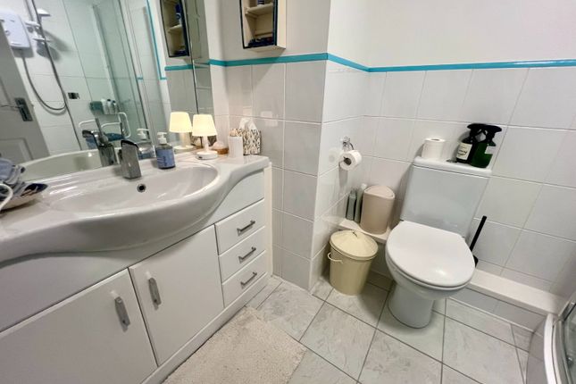 The Sycamores,Flat 34, Trevarthian Road, St. Austell photo 4