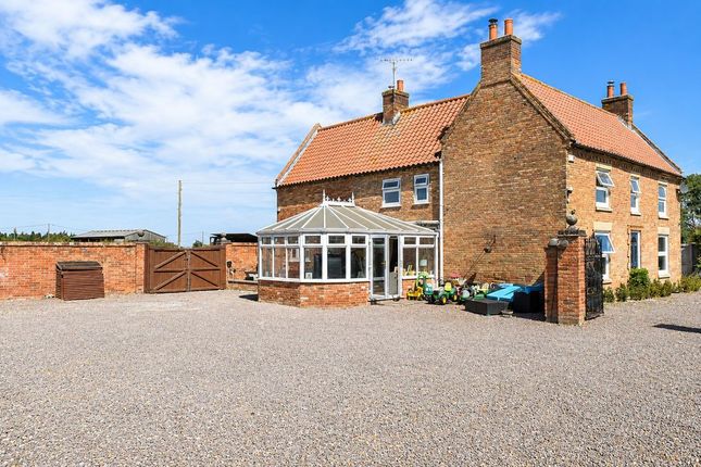 Old Whitemoor Farmhouse, Whitemoor Lane, Newark photo 2