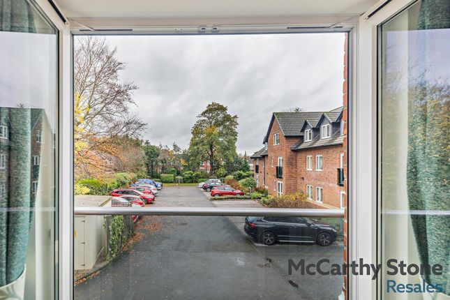 14 Michael Court, 43 Oakfield, Sale photo 3